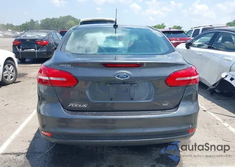 2018 Ford Focus Se z USA, uszkodzony, nr VIN 1FADP3F26JL208672
